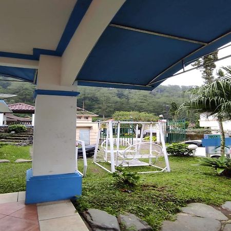 Villa Meteor Garden Tawangmangu Exteriör bild